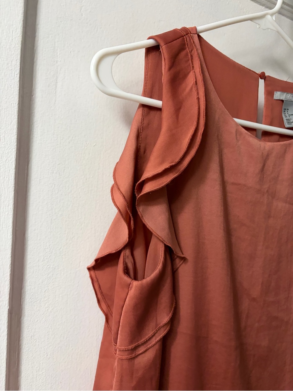 H&M Ruffle Sleeve Tank Top - Picture 3 of 5